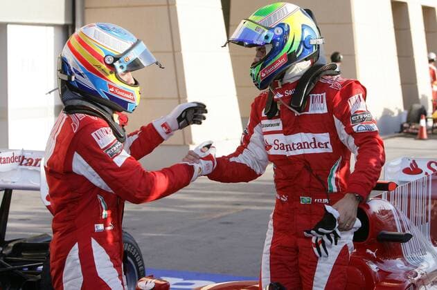 Motorsports Formula 1: World Championship 2010, GP of Bahrain, 08 Fernando Alonso (ESP, Scuderia Ferrari Marlboro, L), 07 Felipe Massa (BRA, Scuderia Ferrari Marlboro), xHOCHxZWEIx