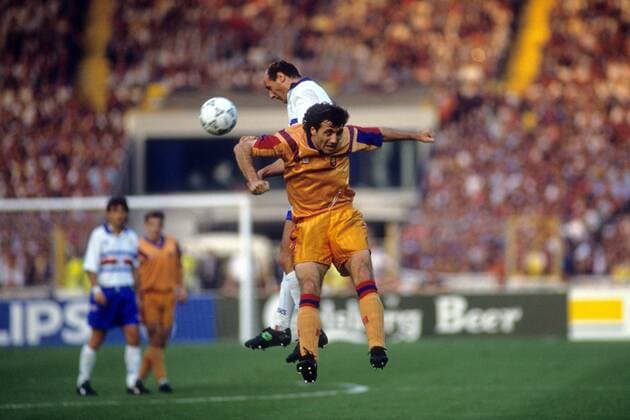 Hristo Stoichkov (FC Barcelona, vorn) vs Attilio Lombardo (Sampdoria Genua ) Fußball EC 1 Herren Europapokal der Landesmeister 1991 1992, Finale, Gruppe London Kampf,