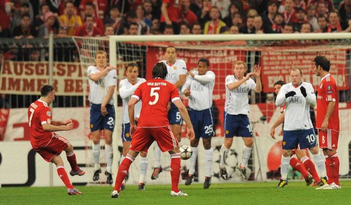 Franck Ribery of Bayern Munich (L) scores the equalising goal from a free kick UEFA Champions League quarter final 1st leg FC Bayern Munich (red) v Manchester United (white) 30th March, 2010 EDITORIAL USE ONLY. No use with unauthorised audio, video, data, fixture lists, club league logos or live services. Online in-match use limited to 120 images, no video emulation. No use in betting, games or single club league player publications. o0 Tor o0 ManU