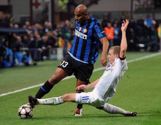 MAICON (Inter), Pavel Mamaev (CSKA) - Mailand 31.3.2010, Champions League, Inter Mailand (blau) - CSKA Moskau (weiß) -