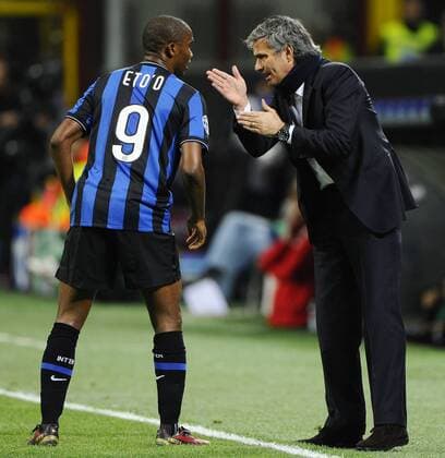 Mailand 31.03.2010, Champions League, Inter Mailand (blau) - ZSKA Moskau (weiß): Samuel Eto o und Trainer Jose Mourinho (Inter)  o00 Etoo