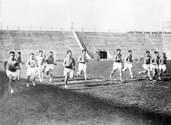 Training session of Czechoslovak soccer team during the 1934 World Cup final.  CTKPhoto7401365204 o0 Totale sw
