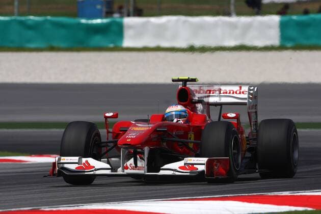 Friday Practice 1, Fernando Alonso (ESP), Scuderia Ferrari, F10 - 