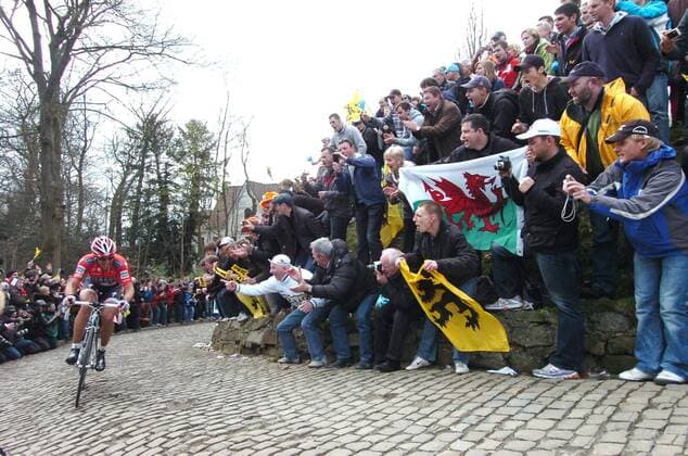 2010, Tour des Flandres, Saxo Bank - Fabian Cancellara, Muro di Grammont  o00 Muro di Grammont Muur van Geraardsbergen Mauer Anstieg Zielanstieg Fan Zuschauer