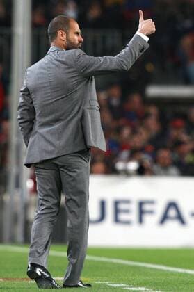 Football - FC Barcelona v Arsenal FC (white). UEFA Champions League quarterfinal Second Leg - Camp Nou Stadium, Barcelona, Spain - 06 April 2010. Barcelona s coach Pep Guardiola  o0 Josep o0 Gestik thumbs up
