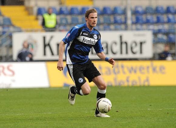 04.04.2010,Fussball, 2.Bundesliga, Saison 2009 2010, 29. Spieltag DSC ARMINIA BIELEFELD - FSV FRANKFURT 2-1 Oliver Kirch (Arminia Bielefeld)