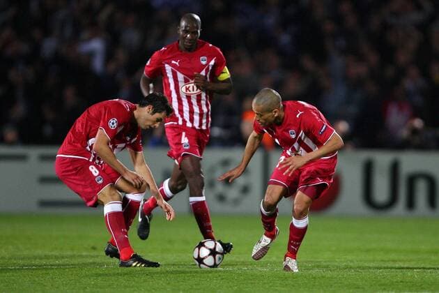 Girondins Bordeaux (rot) - Olympique Lyon (blau), L-R: Yoann Gourcuff, Alou Diarra, Wendel (GDB) - Champions League - - EddyLEMAISTRE  o0 Jubel, Freude