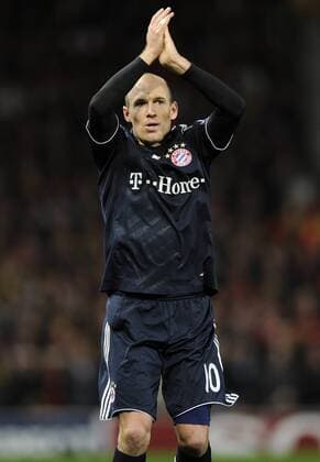 Jubel Torschütze Arjen ROBBEN (FCB), Fussball Champions League Viertelfinale Rückspiel, Manchester United - FC Bayern München o0 Freude