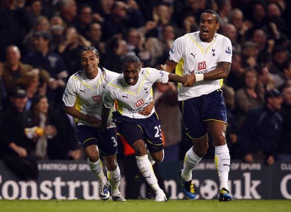 Football - Premier League - Tottenham Hotspur (white) vs. Arsenal London (red), Tottenham s Danny Rose (C) celebrates his Goal at White Hart Lane, London  o00 Freude