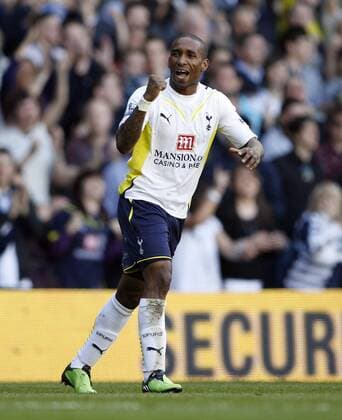 Tottenham s Jermain Defoe celebrates his opening goal - Barclays Premier League --- Tottenham Hotspur (white) v FC Chelsea (blue) --- 17th April, 2010 EDITORIAL USE ONLY. No use with unauthorised audio, video, data, fixture lists, club league logos or live services. Online in-match use limited to 120 images, no video emulation. No use in betting, games or single club league player publications.