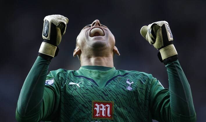 Tottenham s Heurelho Gomes celebrate at the ending whistle - Barclays Premier League --- Tottenham Hotspur (white) v FC Chelsea (blue) --- 17th April, 2010 EDITORIAL USE ONLY. No use with unauthorised audio, video, data, fixture lists, club league logos or live services. Online in-match use limited to 120 images, no video emulation. No use in betting, games or single club league player publications.