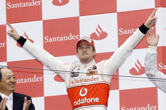Motorsports Formula 1: World Championship 2010, GP of China, winner Jenson Button (GBR, Vodafone McLaren Mercedes), xHOCHxZWEIx o0 Freude Jubel Sieg