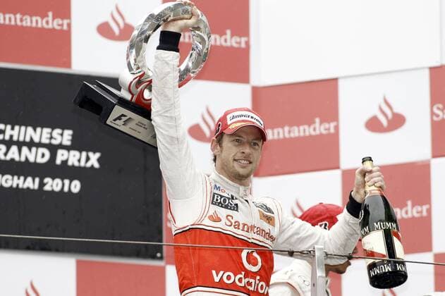 Motorsports Formula 1: World Championship 2010, GP of China, winner Jenson Button (GBR, Vodafone McLaren Mercedes), xHOCHxZWEIx o0 Freude Jubel Sieg Champagner Pokal Trophäe