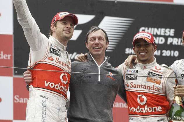 Motorsports Formula 1: World Championship 2010, GP of China, winner Jenson Button (GBR, Vodafone McLaren Mercedes, L), Lewis Hamilton (GBR, Vodafone McLaren Mercedes, R), xHOCHxZWEIx o0 Freude Jubel Sieg