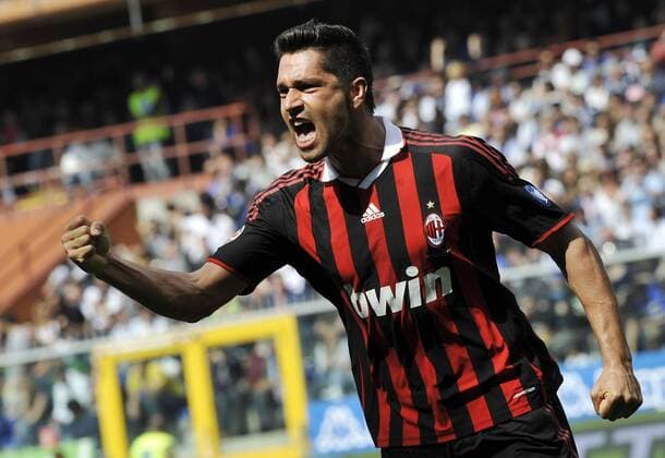 Marco Borriello (Milan) celebrates his 1-0 leading goal 18 04 2010 Stadio Ferraris Marassi - Sampdoria Genua (blue) vs. AC Mailand (red) - giorgioxperottino