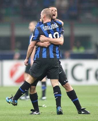 Inter Mailand (blau) - FC Barcelona (orange), Torjubel Wesley Sneijder (vorn) und Thiago Motta (beide Inter Mailand)  o0 Jubel, Freude