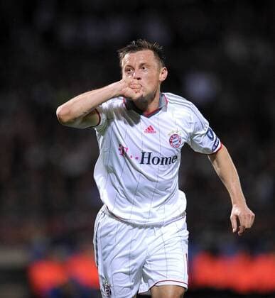 Champions League Halbfinale Rueckspiel - Olympique Lyon (blau) vs. FC Bayern München (weiß) am 27.04.2010 in Lyon 27.04.2010 - JUBEL Ivica Olic (FCB) 