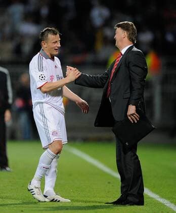 International Champions League Rückspiel 2009 2010 Lyon, Olympique Lyonnais (OL) - FC Bayern München, JUBEL - Ivica Olic (li) und Trainer Louis van Gaal (beide FC Bayern München) -  o0 Jubel, Freude,