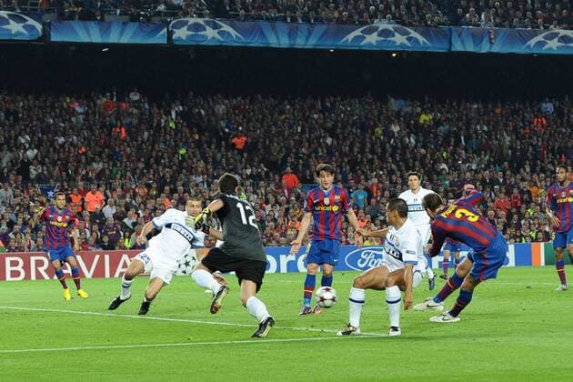 FC Barcelona (blau) - Inter Mailand (weiß), Barca, Tor zum 1:0 durch Gerard Pique (R) 