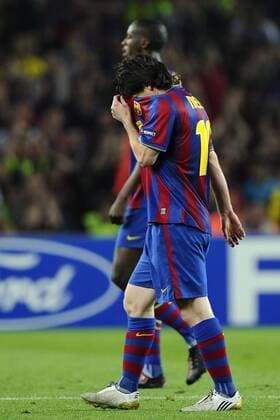 FC Barcelona (blue) - Inter Mailand (white), Barca, Enttäuschung Lionel Messi 