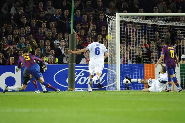 FC Barcelona (blue) - Inter Mailand (white), Barca, Tor Gerard Pique (L) 