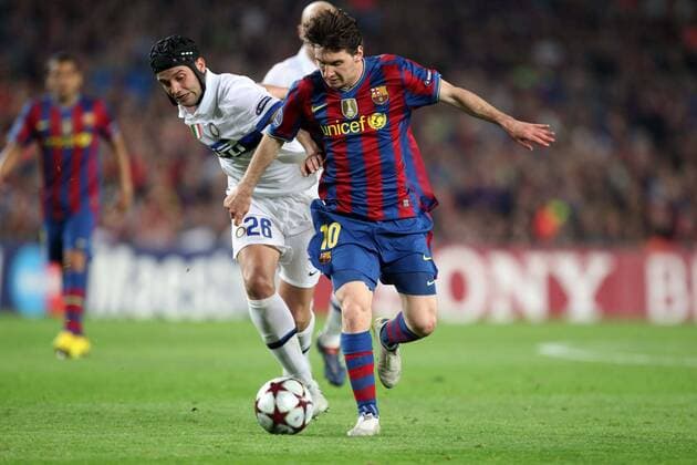FC Barcelona (blau) - Inter Mailand (weiß), Barca, Lionel Messi (Barca), Cristian Chivu (Inter) semediaxinsidefoto