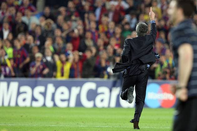 FC Barcelona (blue) - Inter Mailand (white), Barca, Inter Milan s coach Jose Mourinho celebrating after winning the match  o0 Jubel, Freude