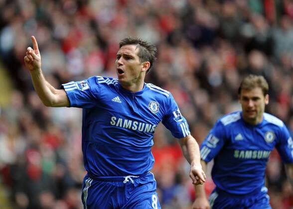 Frank Lampard (L) of Chelsea celebrates scoring the second goal , Barclays Premier League, FC Liverpool v Chelsea FC London, 2nd May, 2010 EDITORIAL USE ONLY. No use with unauthorised audio, video, data, fixture lists, club league logos or live services. Online in-match use limited to 120 images, no video emulation. No use in betting, games or single club league player publications. o0 Jubel, Freude