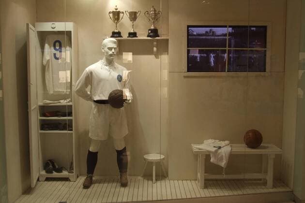 Stadio Santiago Bernabeu - Real Madrid CF Museum  o0 Exponat Geschichte Historie Vereinsgeschichte Vereinshistorie Ausstellung Objekte Vereinsmuseum