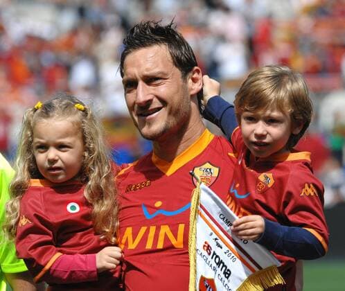 Francesco TOTTI (AS Rom) mit Tochter Chanel und Sohn Christian ANDREAXSTACCIOLI o0 Familie Kind