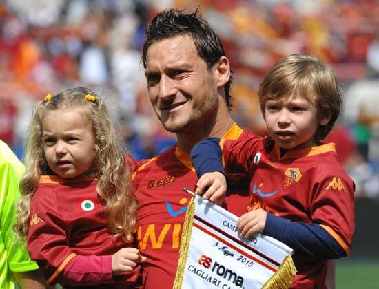 Francesco TOTTI (AS Rom) mit Tochter Chanel und Sohn Christian ANDREAXSTACCIOLI o0 Familie Kind