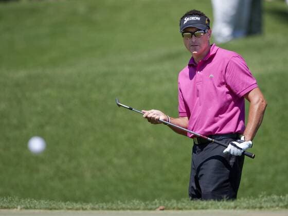 Robert Allenby Australia watches his chip shot drop for an eagle on the second green during the final round of The Players Championship PGA golf tournament in Ponte Vedra Beach, Florida May 9, 2010.  PVB2010050909