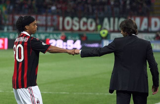 RONALDINHO (li.) und Trainer LEONARDO (beide AC Mailand) o0 Jubel, Freude, Kameradschaft,