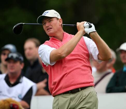 20 05 2010. South Africa s Ernie Els tees off at the first hole during the first round of the PGA. BMW PGA Championship at Wentworth Golf Club, Surrey. xColinxReadx  ActionPlus11043445 Content restricted for UK based newspaper