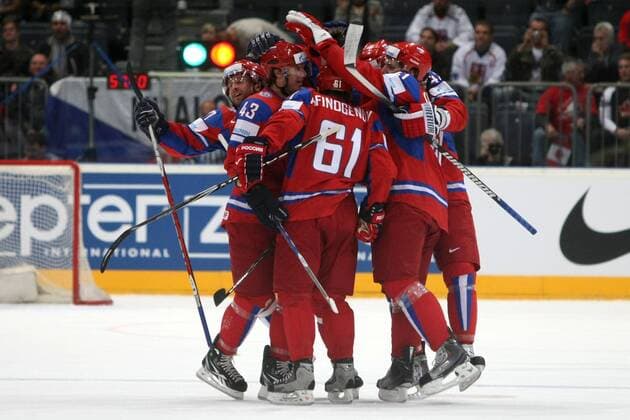 Eishockey-WM Russland - Kanada am 20.05.10 in Köln Torjubel Russland zum 1:0 o0 Jubel, Freude