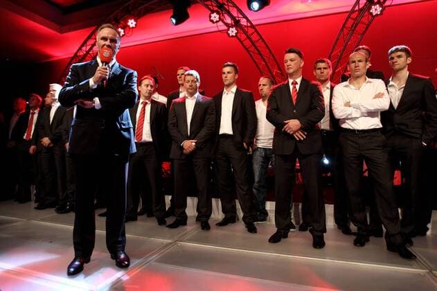 Karl-Heinz Rummenigge, CEO of Bayern Muenchen speaks during the Champions League banquett after the UEFA Champions League Final match between FC Bayern Muenchen and Inter Milan - May 22, 2010 in Madrid - Karl-Heinz Rummenigge  o0 Funktionär