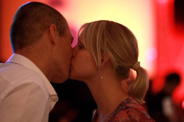 Arjen Robben of Bayern Muenchen smiles with his wife Bernadien during the Champions League banquett after the UEFA Champions League Final match between FC Bayern Muenchen and Inter Milan - May 22, 2010 in Madrid - Arjen Robben; Bernadien Robben o0 Familie privat Frau Spielerfrau