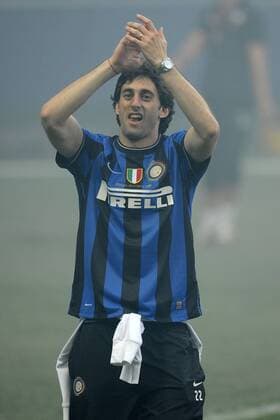 Inter Mailand feiert den Sieg der Champions League 2009 2010 im Giuseppe Meazza Stadion in Mailand in Mailand - Diego Milito  o0 Jubel, Freude