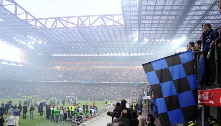 Inter Mailand feiert in den frühen Morgenstunden den Sieg der Champions League 2009 2010 im Giuseppe Meazza Stadion in Mailand -  o0 Jubel, Freude