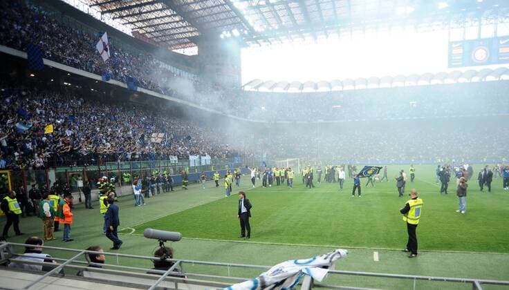 Inter Mailand feiert in den frühen Morgenstunden den Sieg der Champions League im Giuseppe Meazza Stadion  o0 Jubel, Freude