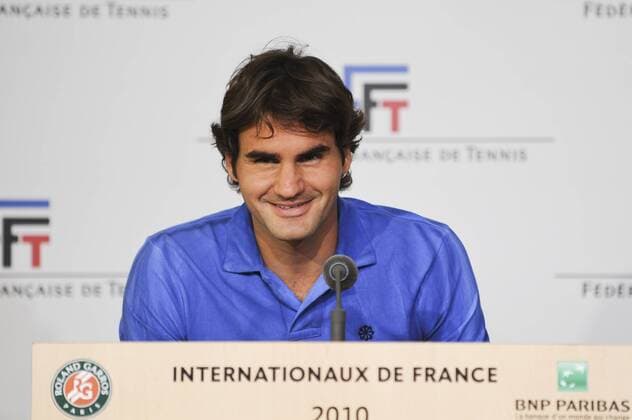 PARIS, FRANCE-MAY 21: Swiss professional tennis player Roger Federer attends a press conference for the coming French Open on May 21, 2010 in Paris, France.  CFP407280210 o0 Roland Garros 