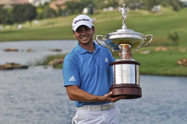 Jason Day (USA) after winning the HP Byron Nelson in Dallas, Texas. May 23, 2010 xCooperxNeillx  ActionPlus11045331 o0 Siegerehrung Sieg Objekte Pokal TrophÃ¤e Freude