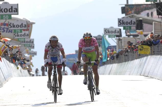 Giro d Italia, Etappe 20: Bormio - Ponte di Legno Tonale: Ivan Basso (Liquigas, re.), Michele Scarponi (Androni Giocattoli)  o0 Ziel
