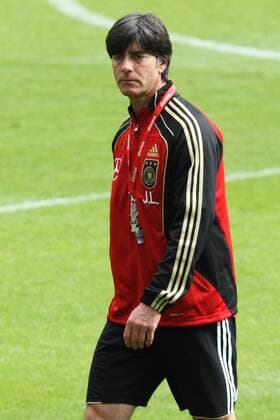 Bundestrainer JOACHIM LÖW - TRAINING DEUTSCHE NATIONALMANNSCHAFT FRANKFURT 2.06.10