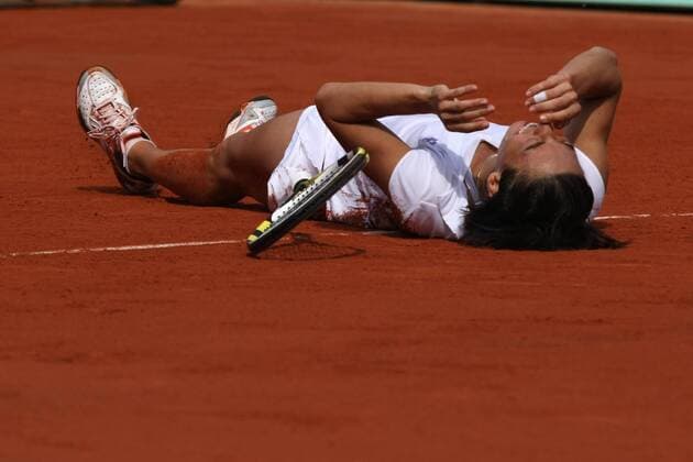 Francesca Schiavone (ITA) erschöpft nach ihrem French Open Sieg - BenoitLedoyen  o0 Sieg Paris
