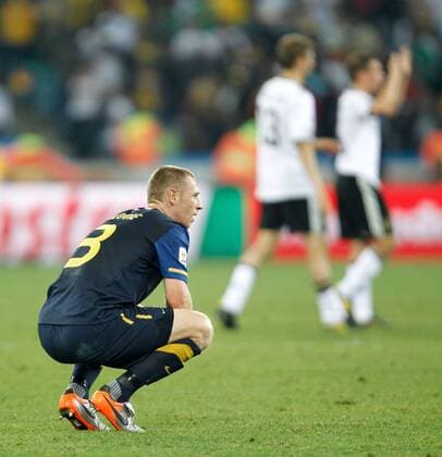 Australia s Craig Moore reacts after a Group D first round match against Germany  o0 Enttäuschung