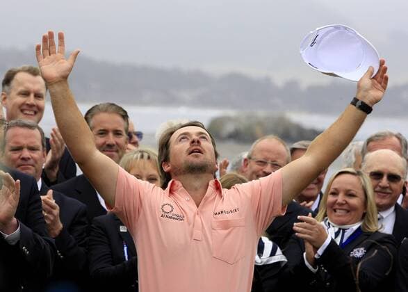 June 20, 2010: US OPEN Champion Graeme McDowell (Northern Ireland) looks to the sky on the 18th green, after the final round of the 110th US Open at Pebble Beach Golf Links, Pebble Beach California. . - ZUMAcj3 o0 Mc Dowell, Jubel, Freude,