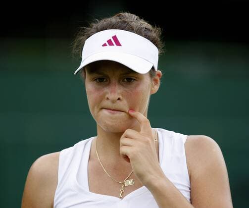 Wimbledon 2010,Sport, Tennis, ITF Grand Slam Tournament, eine nachdenkliche Tatjana Malek (GER),