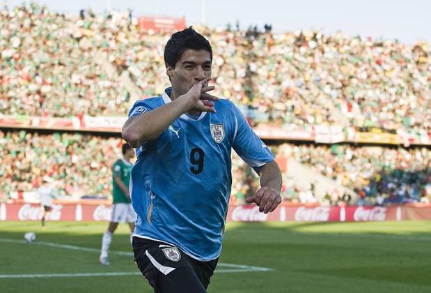 Jubel Luis SUAREZ (URU) nach seinem Tor zum 0:1, Vorrunde Gruppe A, Mexiko (MEX) - Uruguay (URU) , am 22.06.2010 in Rustenburg o0 Einzelbild Jubel Freude