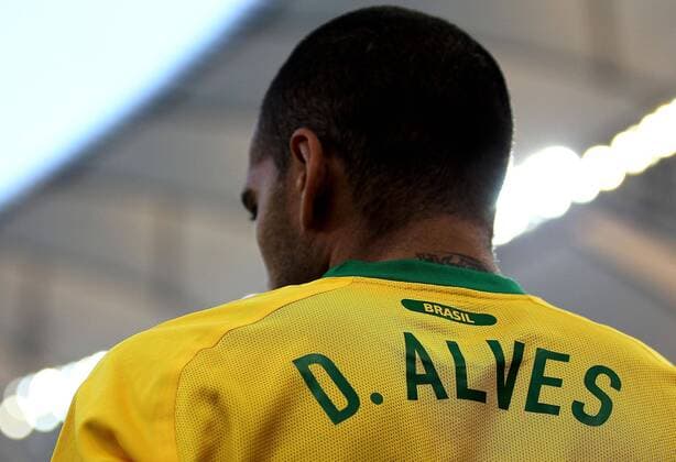 DURBAN, June 25, 2010 Brazil s Dani Alves reacts during the Group G last round match against Portugal at 2010 FIFA World Cup, at Moses Mabhida stadium in Durban, on June 25, 2010. 